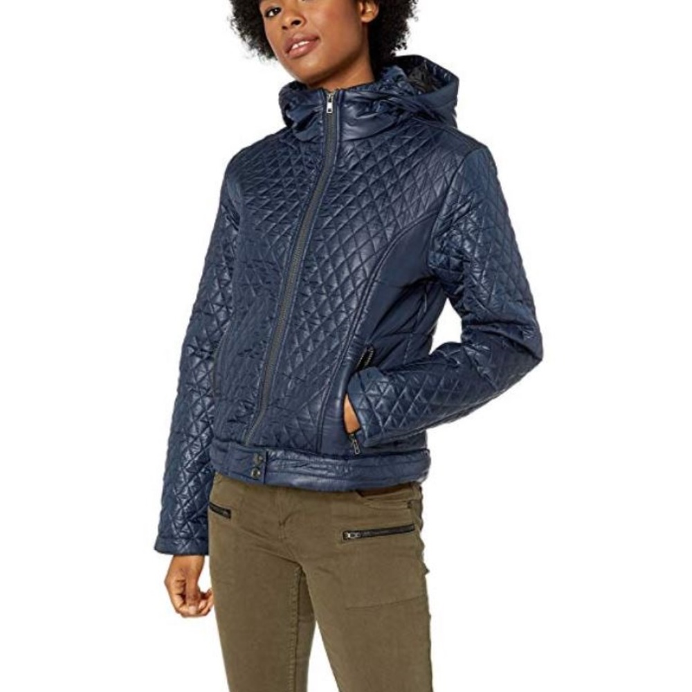 Pink Platinum Women’s Junior's Diamond Quilted PUF